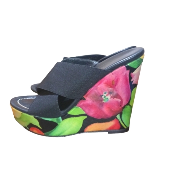 Donald J. Pliner Limited Edition Hand Painted Tropical Wedge Sandals - Picture 2 of 10